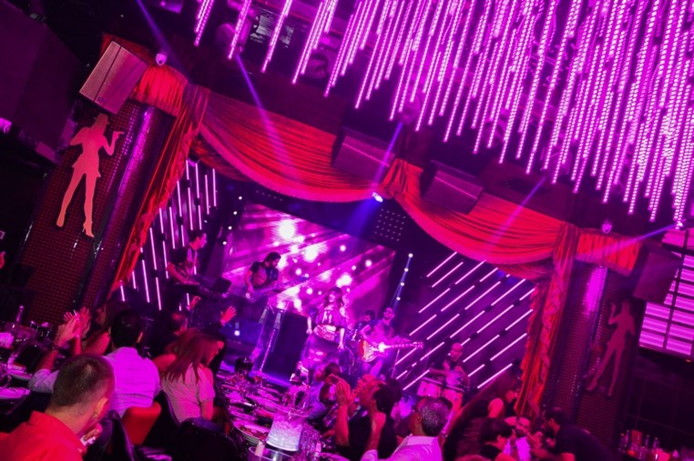 Diva Club On Saturday Night